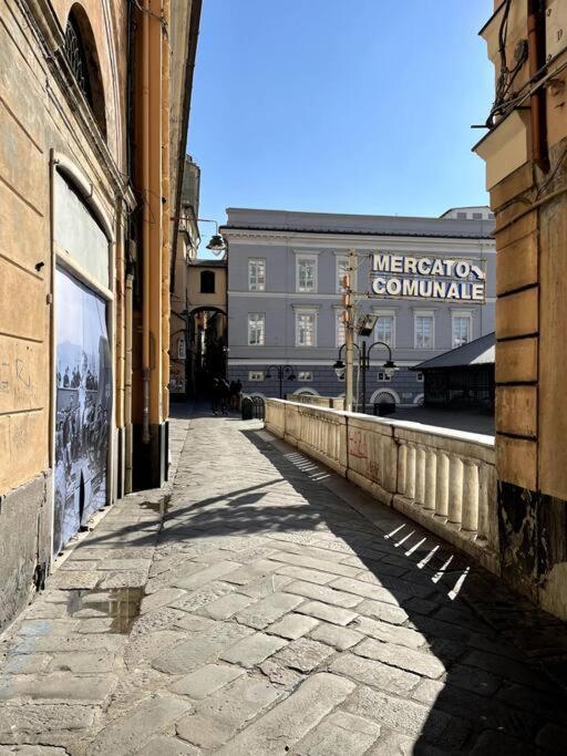 Apartamento Overlooking The Porto Antico Of Génova Exterior foto